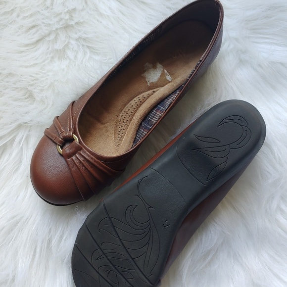 Abella Shoes Abella Womens Brown Flats Womens Size 75 Poshmark